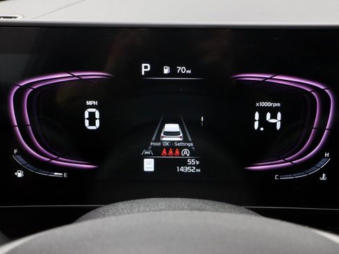 Used 2024 Kia Sportage EX image 28