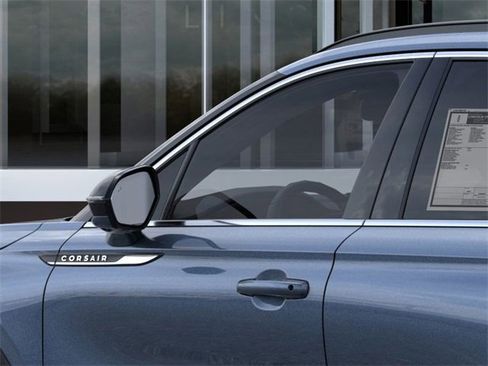 New 2026 Lincoln Corsair Premiere image 20