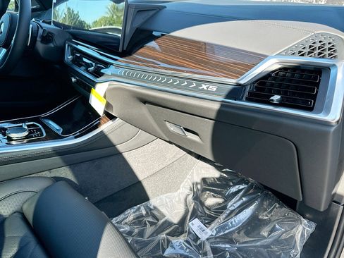 New 2026 BMW X5 sDrive40i w/ M Sport Package image 24