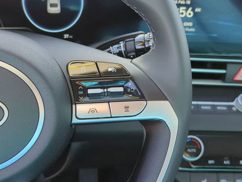 New 2026 Hyundai Elantra Limited FWD image 26