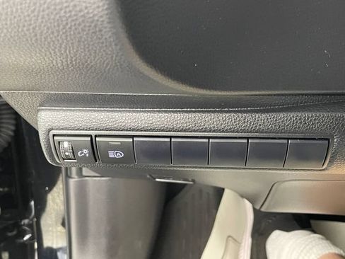 Used 2022 Toyota Corolla SE FWD image 15