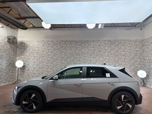 New 2027 Hyundai Ioniq 5 SE RWD image 4