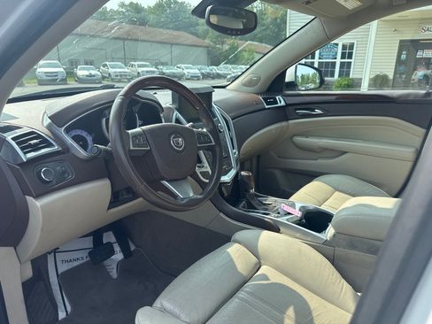 Used 2010 Cadillac SRX Luxury FWD image 15