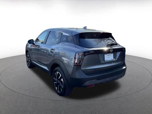Used 2025 Nissan Kicks SV image 12