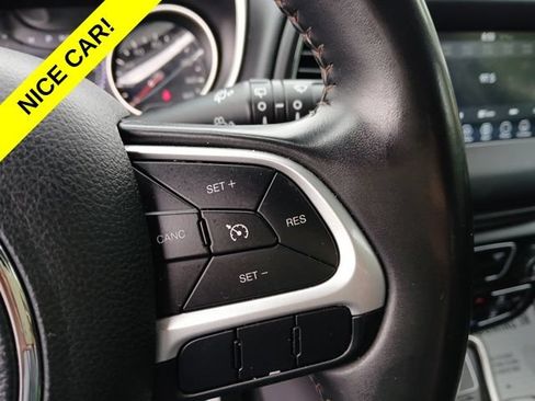 Used 2019 Jeep Compass Latitude AWD/4WD image 26