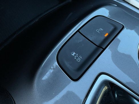 Used 2024 Chevrolet Malibu LT image 33