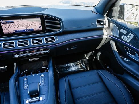 New 2026 Mercedes-Benz GLS 580 4MATIC image 15