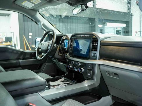 Used 2022 Ford F150 XLT w/ Equipment Group 302A High image 13