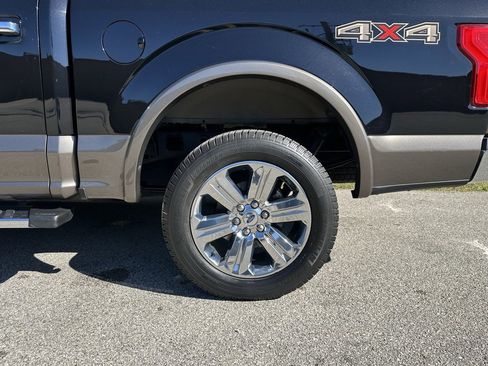 Used 2019 Ford F150 Lariat w/ Equipment Group 502A Luxury image 10