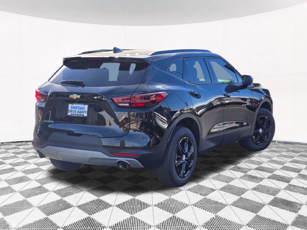 Used 2024 Chevrolet Blazer LT w/ Convenience Package FWD image 16