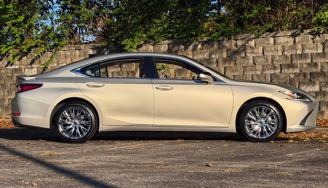Certified 2021 Lexus ES 350 w/ Premium Package FWD image 4