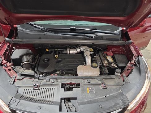 Used 2022 Chevrolet Trax LT w/ LT Convenience Package image 31