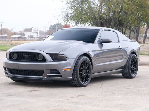 Used 2013 Ford Mustang GT Premium w/ Security Pkg image 12