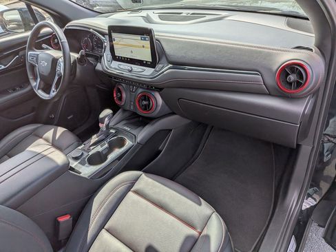 Used 2025 Chevrolet Blazer RS image 40