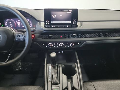 Used 2025 Honda Accord SE image 20