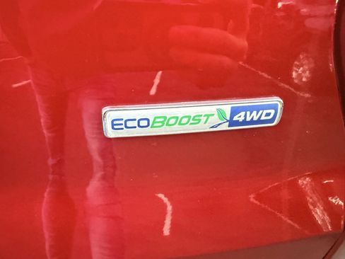 Used 2017 Ford Explorer Platinum image 12