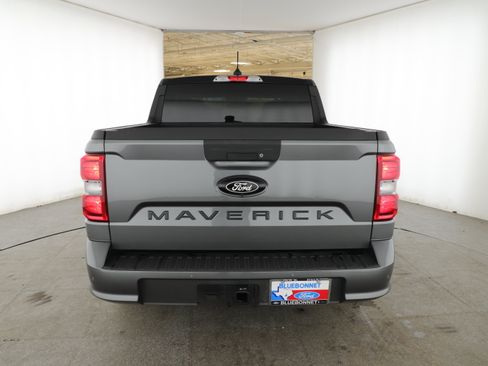Certified 2025 Ford Maverick Lobo AWD/4WD image 4