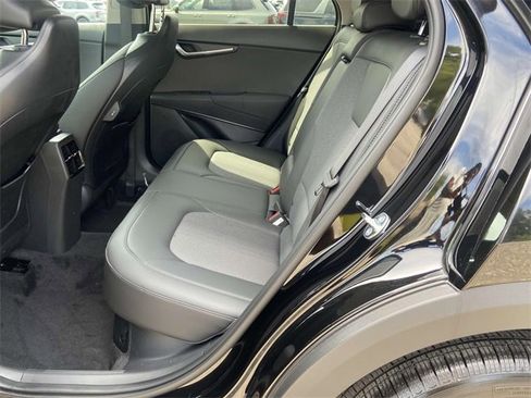 New 2025 Kia Niro EX image 9