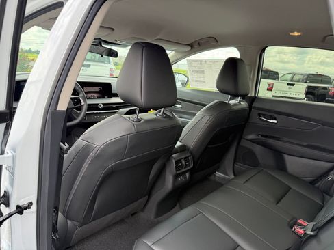New 2026 Nissan Murano SV AWD/4WD image 9