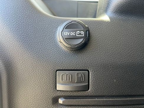 Used 2024 Jeep Wrangler Unlimited w/ Convenience Group AWD/4WD image 9