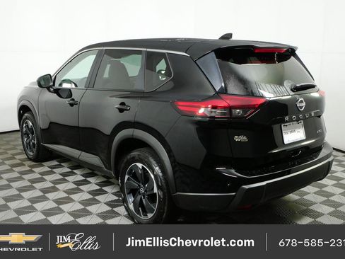 Used 2025 Nissan Rogue SV AWD/4WD image 27