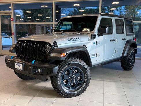 Used 2023 Jeep Wrangler Unlimited w/ Cold Weather Group AWD/4WD image 1