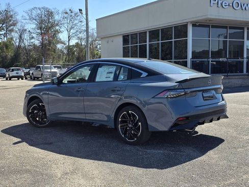 New 2026 Nissan Sentra SR image 5