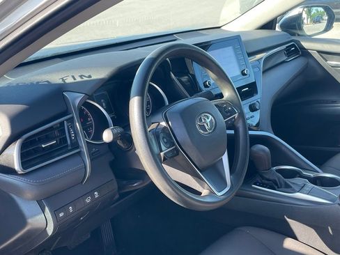Used 2022 Toyota Camry LE FWD image 9