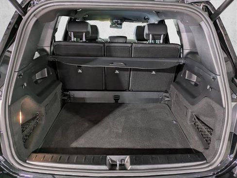Certified 2025 Mercedes-Benz GLB 250 image 9