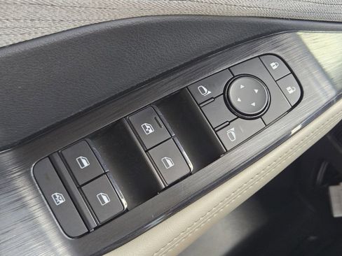 Used 2021 Nissan Rogue SV image 29