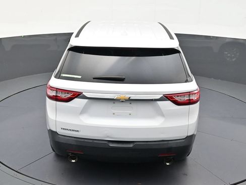 Used 2019 Chevrolet Traverse LS FWD image 15