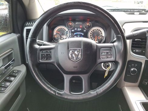 Used 2015 RAM 3500 SLT w/ Luxury Group image 10