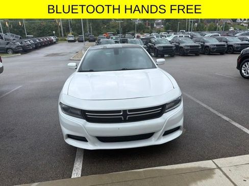 Used 2016 Dodge Charger SE w/ Popular Equipment Group RWD image 2