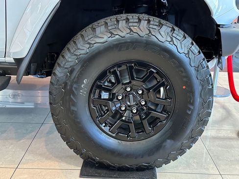 New 2026 Ford Bronco Raptor AWD/4WD image 12