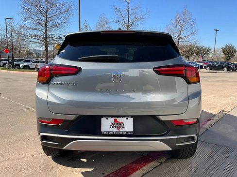 Used 2025 Buick Encore GX Preferred image 7