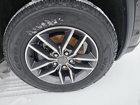 Certified 2020 Jeep Grand Cherokee Limited w/ Premium Lighting Group image 5