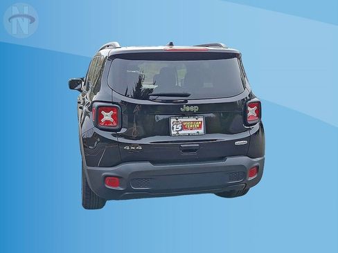 Used 2021 Jeep Renegade Latitude AWD/4WD image 7