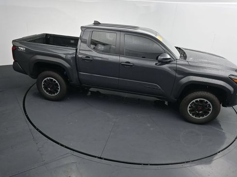 Used 2024 Toyota Tacoma TRD Off-Road AWD/4WD image 34