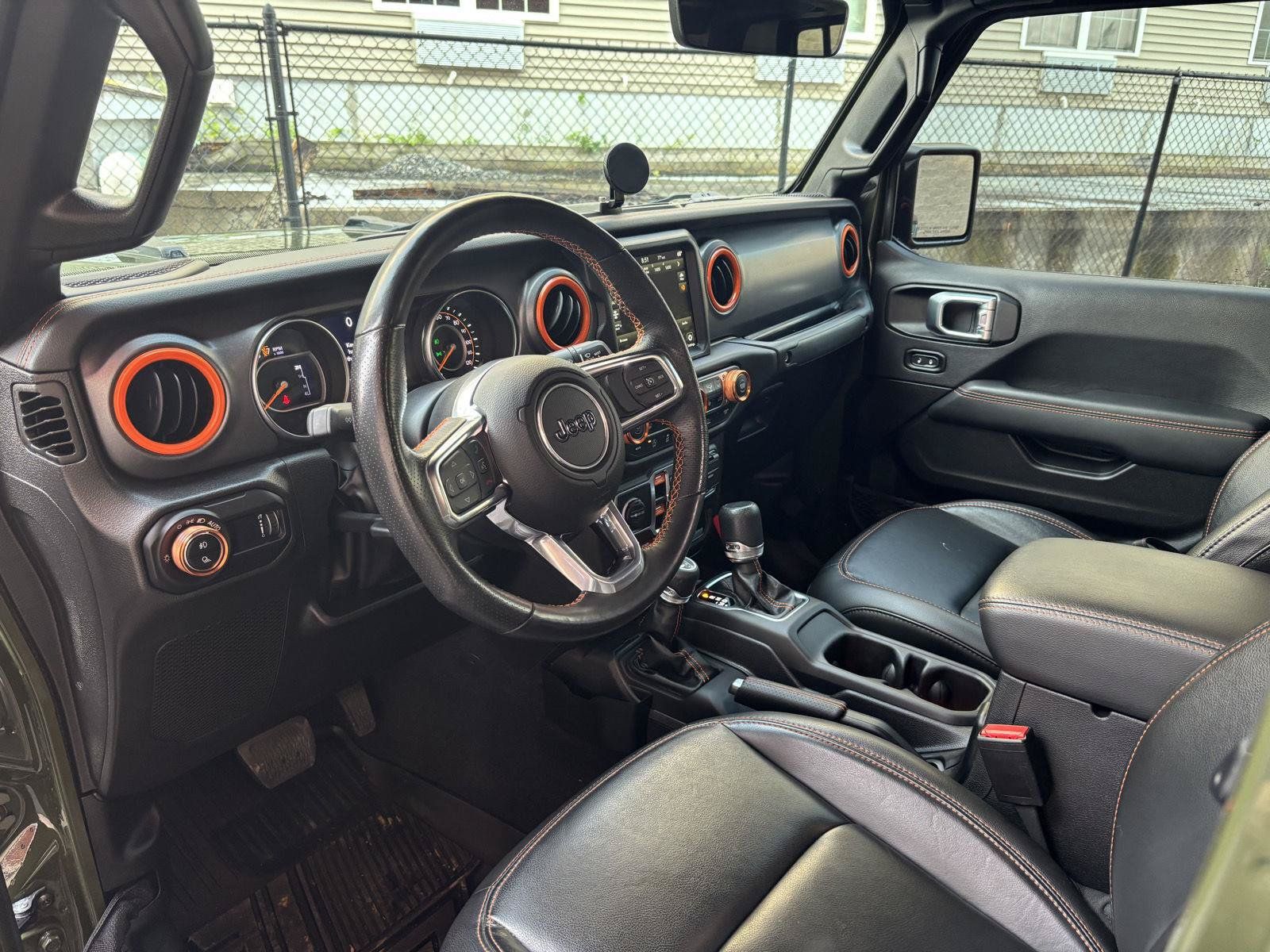 Used 2023 Jeep Gladiator Mojave w/ Cold Weather Group AWD/4WD image 10