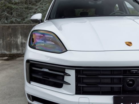 Certified 2026 Porsche Cayenne Coupe AWD/4WD image 14