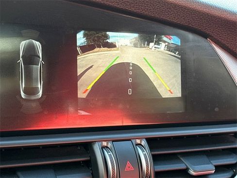 Used 2021 Alfa Romeo Giulia Ti Sport image 26