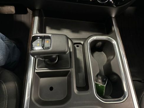 Used 2023 GMC Sierra 1500 Elevation image 29