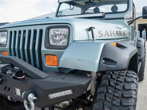 Used 1989 Jeep Wrangler Sahara AWD/4WD image 58