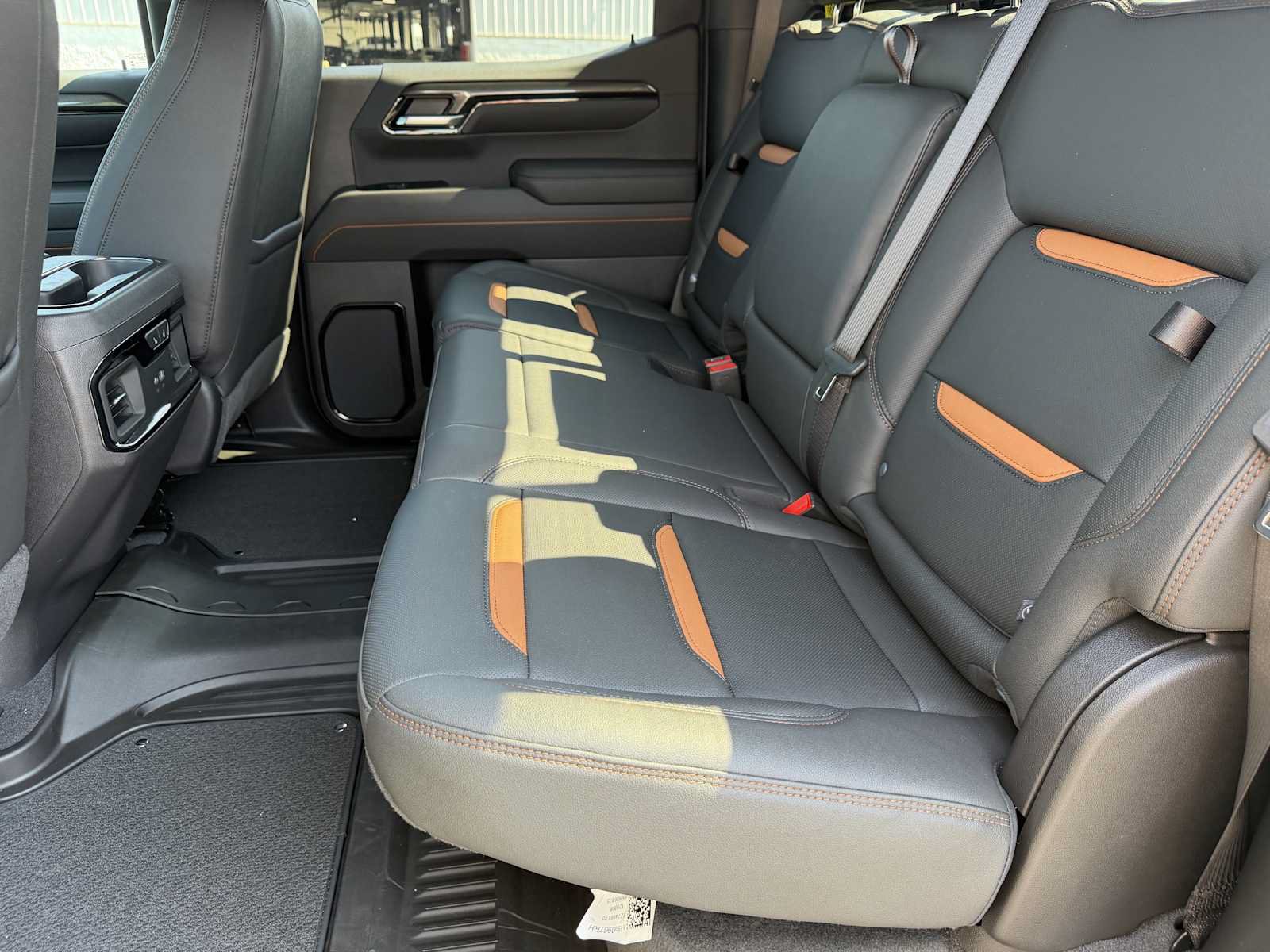 New 2026 GMC Sierra 1500 AT4 w/ AT4 Premium Package AWD/4WD image 23