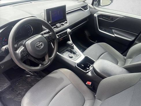 Used 2025 Toyota RAV4 LE AWD/4WD image 12