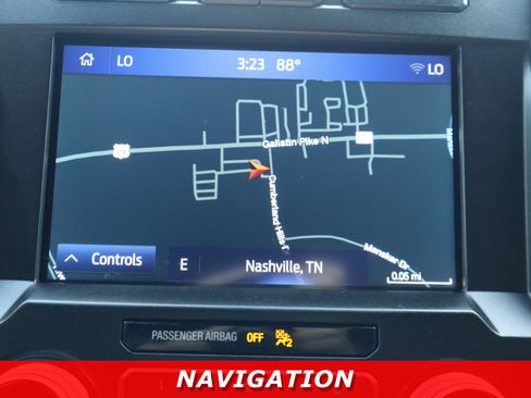 Used 2018 Ford F150 Platinum w/ Equipment Group 701A Luxury AWD/4WD image 21