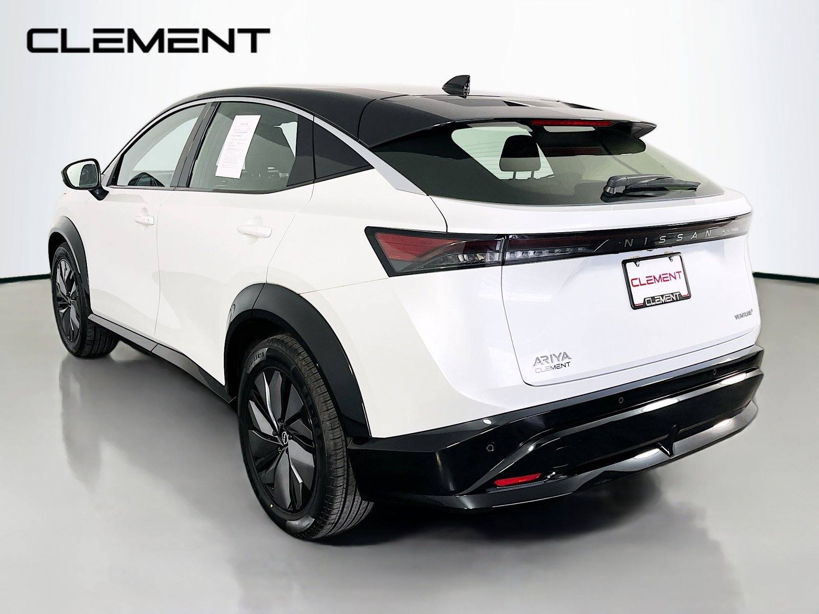 Used 2023 Nissan Ariya FWD image 9