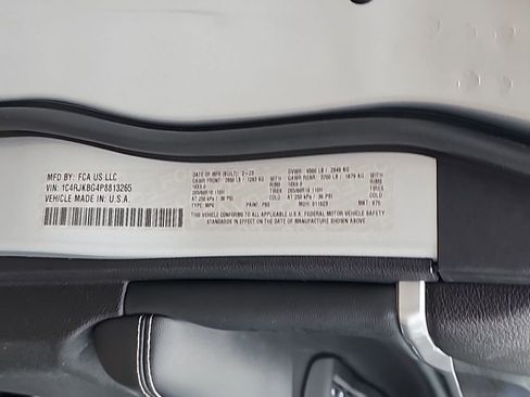 Used 2023 Jeep Grand Cherokee L Limited image 40