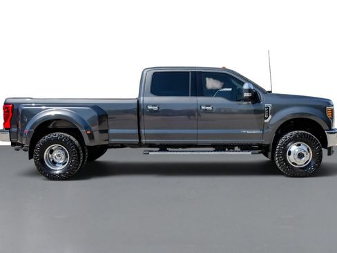 Used 2019 Ford F350 Lariat w/ Lariat Ultimate Package AWD/4WD image 5