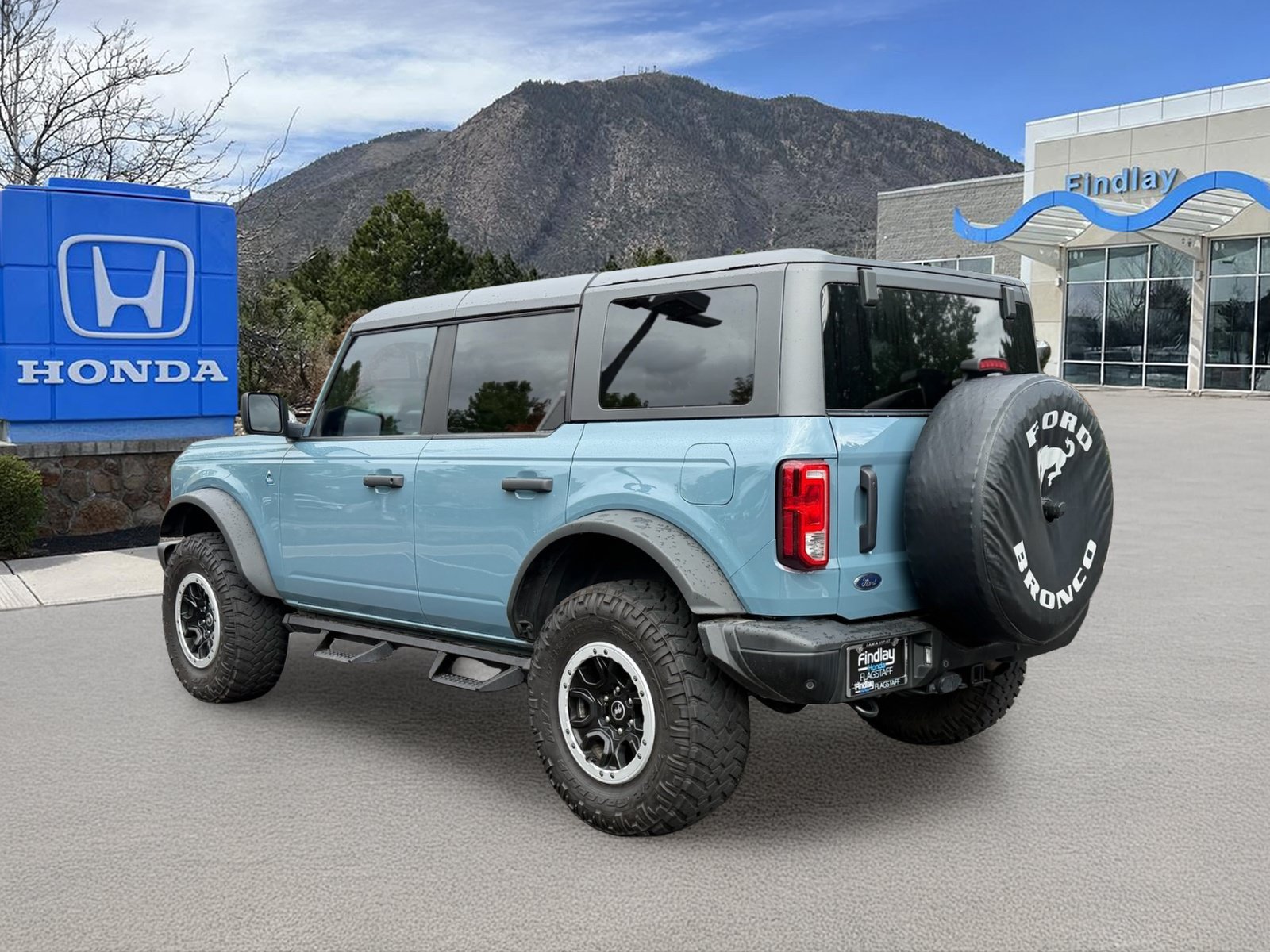 Used 2023 Ford Bronco Black Diamond w/ Sasquatch Package AWD/4WD image 4